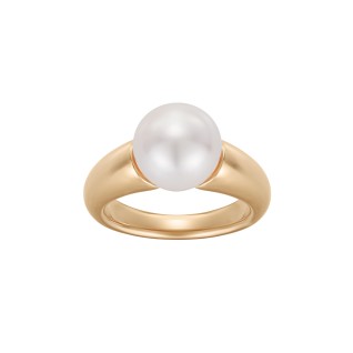 Yellow Gold Ring With Freshwater Pearl