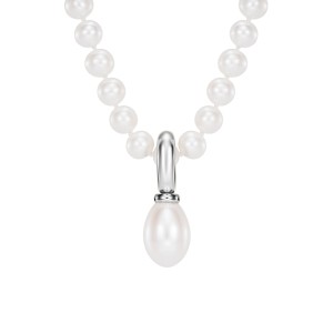 White Gold Pendant With Pearl
